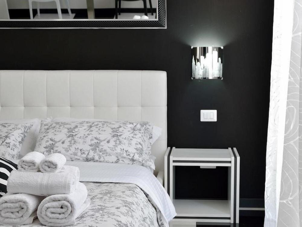 Black & White G&G Рим Екстериор снимка